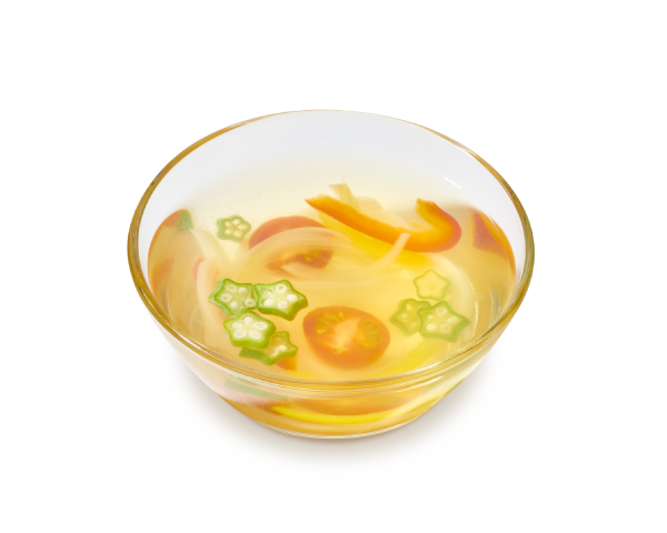 野菜だしの冷たいスープ